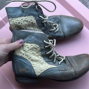 Steve Madden Thundr C boot 8.5